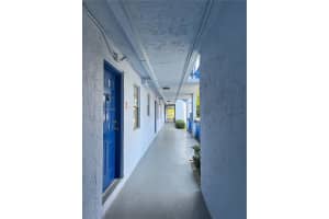 9460 Fontainebleau Blvd APT 125, Miami, FL 33172, Sold 07/08/22
