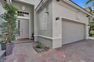 4395 W Whitewater Ave, Weston, FL 33332, Sold 07/19/22