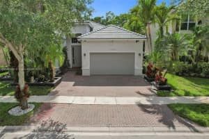 4395 W Whitewater Ave, Weston, FL 33332, Sold 07/19/22
