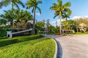 11936 Green Oak Dr, Davie, FL 33330, Sold 06/22/22