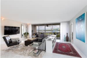 1 Grove Isle Dr A406, Miami, FL 33133, Sold 08/05/22