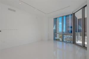851 NE 1st Ave #1407, Miami, FL 33132, Sold 09/16/22