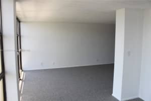 600 Parkview Dr APT 704, Hallandale Beach, FL 33009, Sold 08/16/22