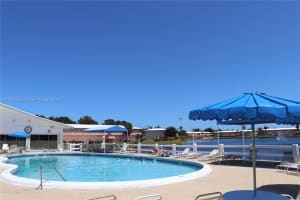 815 SW 10th Terrace, Hallandale Beach, FL 33009, Sold 10/07/22