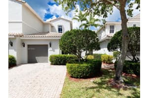 894 Spinnaker Dr #894, Hollywood, FL 33019, Sold 08/05/22