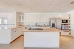 1413 20th St APT 408, Miami Beach, FL 33139, Sold 05/11/22