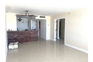 1020 Meridian Ave APT 302, Miami Beach, FL 33139, Sold 06/27/22