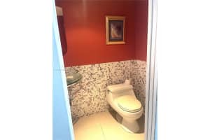 1020 Meridian Ave APT 302, Miami Beach, FL 33139, Sold 06/27/22