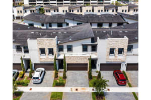 7934 NW 105th Ave, Doral, FL 33178, Sold 06/14/22