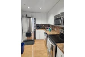 6969 Collins Ave APT 603, Miami Beach, FL 33141, Sold 05/27/22