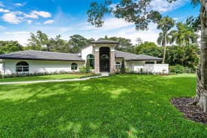5830 NW 81st Terrace, Parkland, FL 33067, Sold 08/05/22