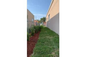 2206 Simms St, Hollywood, FL 33020, Sold 08/23/22