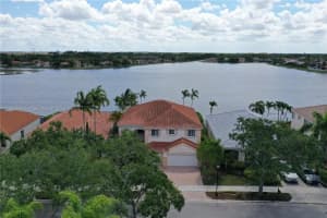 1138 Fairfield Meadows Dr, Weston, FL 33327, Sold 09/09/22