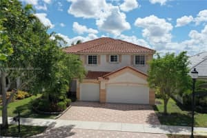 1138 Fairfield Meadows Dr, Weston, FL 33327, Sold 09/09/22