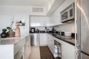 92 SW 3rd St APT 2009, Miami, FL 33130, Sold 07/18/23