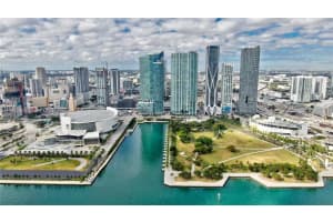 900 Biscayne Bay, 900 Biscayne Blvd APT 4308, Miami, FL 33132, Sold 09/13/22