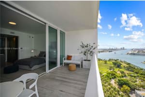 1040 Biscayne Blvd APT 2608, Miami, FL 33132, Sold 08/08/22