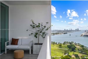 1040 Biscayne Blvd APT 2608, Miami, FL 33132, Sold 08/08/22