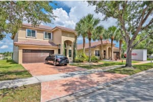 465 SW 205th Ave, Pembroke Pines, FL 33029, Sold 06/07/22