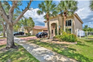 465 SW 205th Ave, Pembroke Pines, FL 33029, Sold 06/07/22