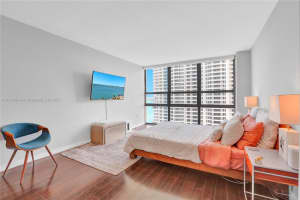 600 NE 36th St APT 1807, Miami, FL 33137, Sold 08/01/22