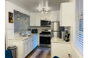 1698 Jefferson Ave APT 9, Miami Beach, FL 33139, Sold 05/24/22