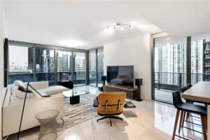 1000 Brickell Plaza #2215, Miami, FL 33131, Sold 08/26/22