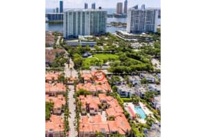 18365 NE 30th Pl, Aventura, FL 33160, Sold 07/22/22