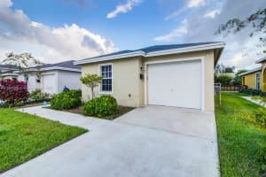 4402 NW 1st Terrace, Lighthouse Point, FL 33064, Sold 06/07/22