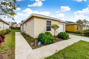 4402 NW 1st Terrace, Lighthouse Point, FL 33064, Sold 06/07/22