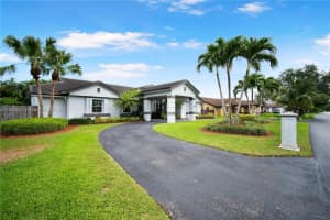 7265 SW 118th Ct, Miami, FL 33183, Sold 07/05/22