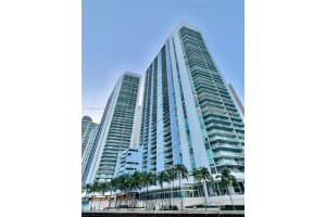 325 Biscayne Blvd, Miami, FL 33131, Sold 10/17/22