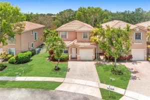 588 NW 130th Way, Pembroke Pines, FL 33028, Sold 06/22/22