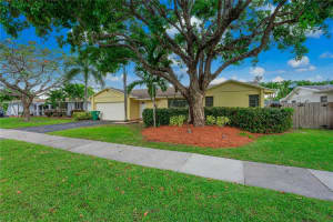 8041 SW 197th Terrace, Cutler Bay, FL 33189, Sold 07/28/22
