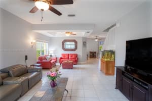 4013 Sapphire Cove, Weston, FL 33331, Sold 06/09/22