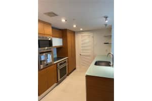 5875 Collins Ave APT 906, Miami Beach, FL 33140, Sold 10/31/22