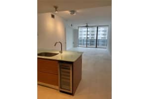 5875 Collins Ave APT 906, Miami Beach, FL 33140, Sold 10/31/22