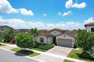 1102 SW 113th Way, Pembroke Pines, FL 33025, Sold 06/29/22