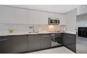 2301 Collins Ave APT 1112, Miami Beach, FL 33139, Sold 04/20/23