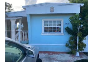 1050 SW 131st Ave, Miami, FL 33184, Sold 07/06/22