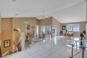 14601 Balgowan Rd Apt 204-2, Miami Lakes, FL 33016, Sold 07/29/22