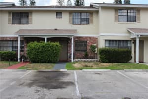 10753 NW 11th St, Pembroke Pines, FL 33026, Sold 06/21/22