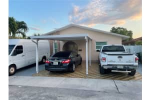 3840 W 10th Dr, Hialeah, FL 33012, Sold 08/31/22