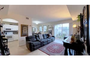 8964 W Flagler St APT 217, Miami, FL 33174, Sold 09/01/22