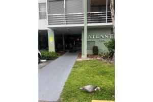 2771 Taft St APT 212, Hollywood, FL 33020, Sold 07/06/22