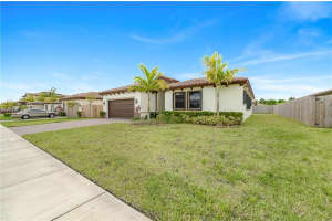 2562 SE 2nd St, Homestead, FL 33033, Sold 06/24/22