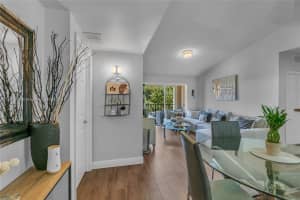 7910 N Nob Hill Rd APT 303, Tamarac, FL 33321, Sold 06/30/22
