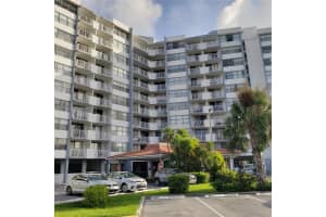 1300 NE Miami Gardens Dr #215e, Miami, FL 33179, Sold 06/24/22