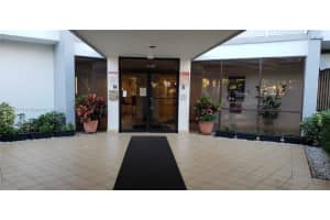 1300 NE Miami Gardens Dr #215e, Miami, FL 33179, Sold 06/24/22