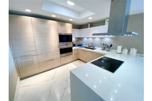17111 Biscayne Blvd UNIT 403, Aventura, FL 33160, Sold 05/19/22
